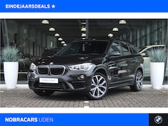 BMW X1 - xDrive25i High Executive Sport Line Automaat / Sportstoelen / Achteruitrijcamera / Head-Up