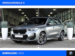 BMW X1 - sDrive18i M Sport Automaat / Sportstoelen / M Adaptief onderstel / Achteruitrijcamera / Co