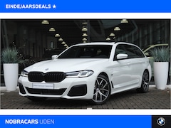 BMW 5-serie Touring - 530e xDrive High Executive M Sport Automaat / Panoramadak / Laserlight / Achteruitrijcamer