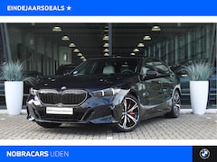 BMW 5-serie - 550e xDrive M Sport Automaat / Panoramadak / Adaptief onderstel professional / Stoelventil