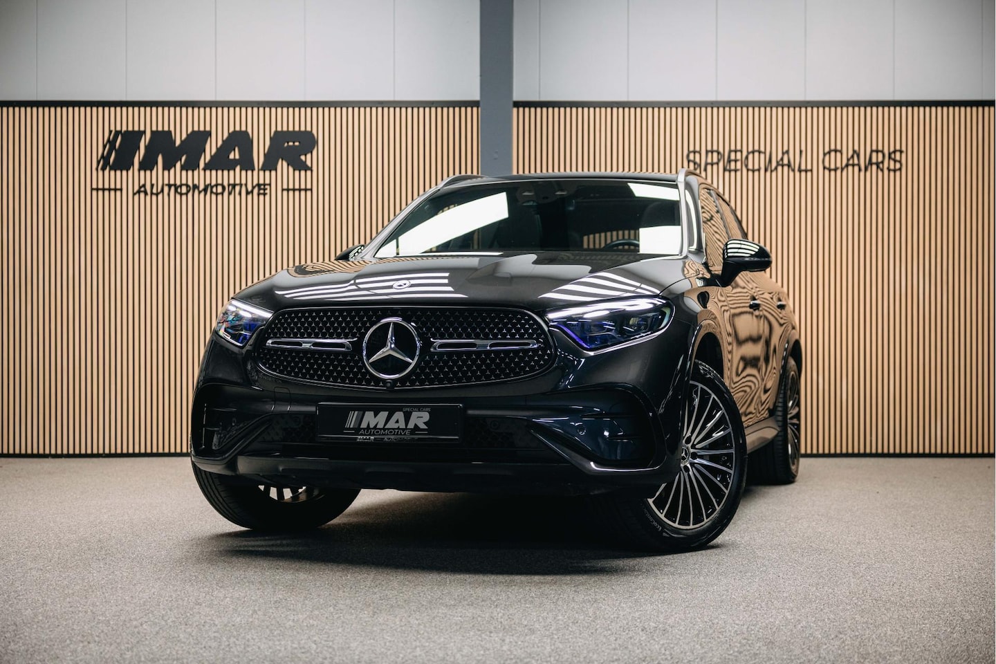 Mercedes-Benz GLC-klasse - 300e 4MATIC AMG Line | Pano | Stoelverwarming | 360 camera | AMG Look | - AutoWereld.nl