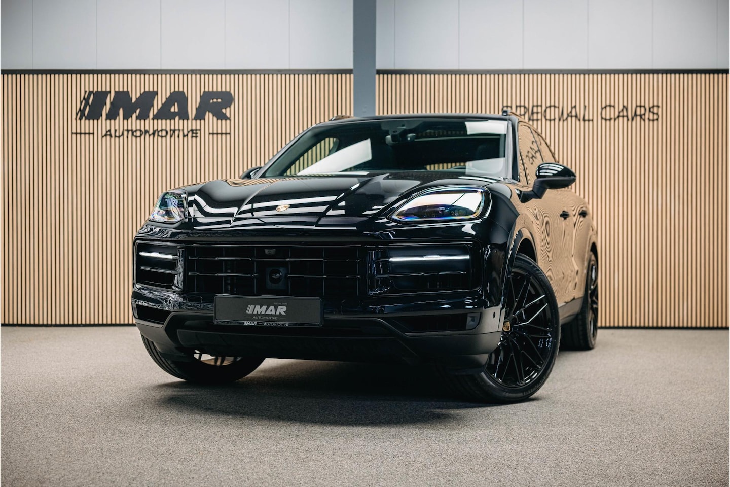 Porsche Cayenne - 3.0 E-Hybrid | Luchtvering | Sport Chrono | Head-Up | Pano | Sportstoelen 18-voudig | Stuu - AutoWereld.nl