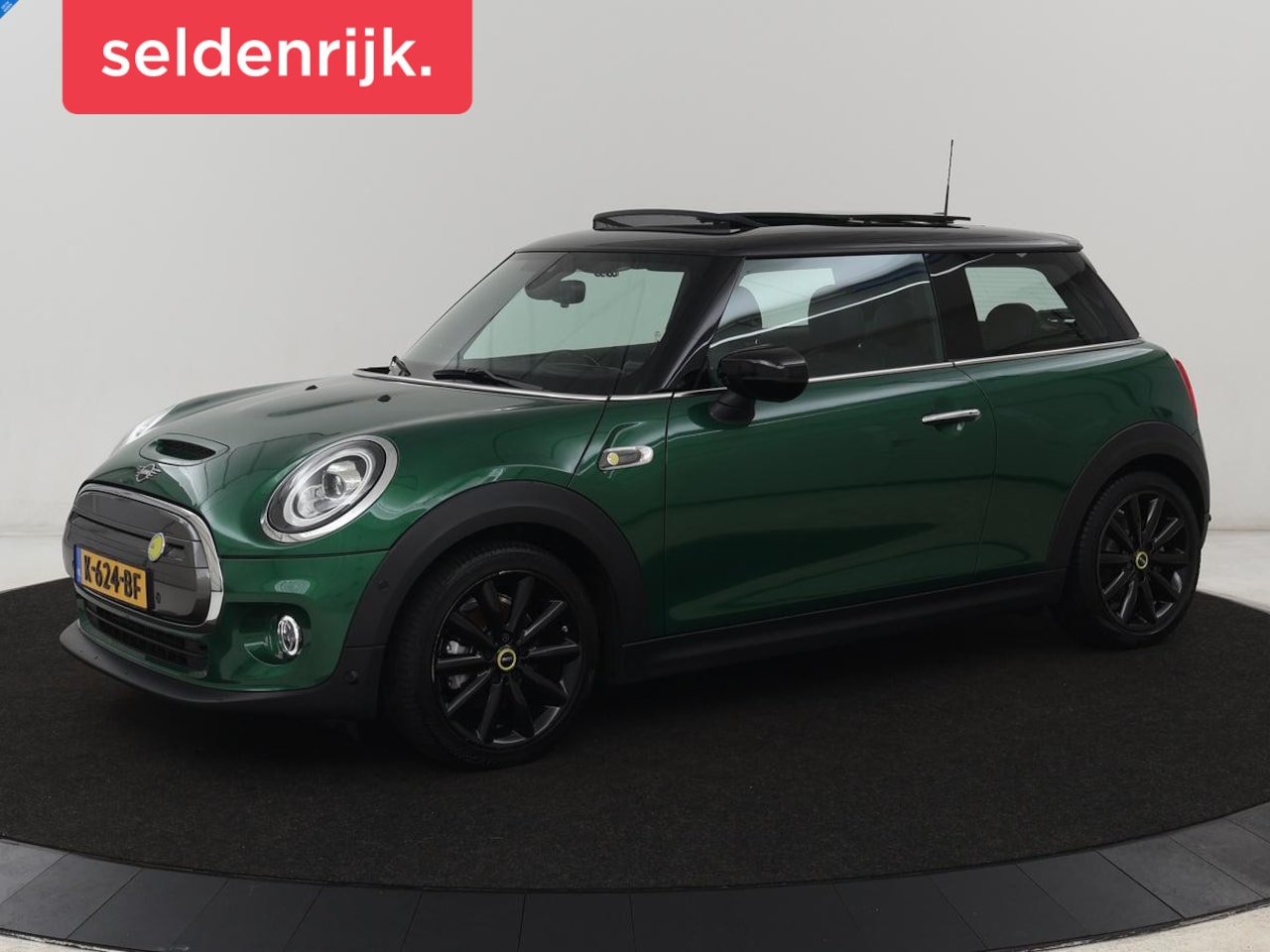 MINI Mini-Electric - Yours 33 kWh | Panoramadak | Achteruitrijcamera | Head-up display | Cruise Control | keyle - AutoWereld.nl