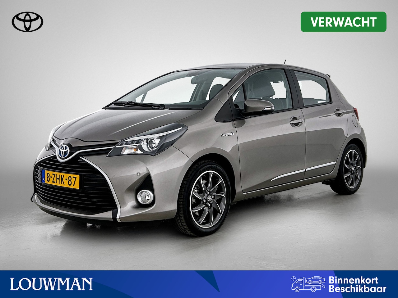 Toyota Yaris - 1.5 Hybrid Dynamic | Navigatie | LM Velgen | Half Leder | Keyless | Camera | - AutoWereld.nl