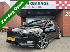 Ford Focus Wagon - 1.5 ST-Line 183 PK // NAVI // PDC // CRUISE // CLIMA // TREKHAAK // BLUETOOTH // STOELVERW