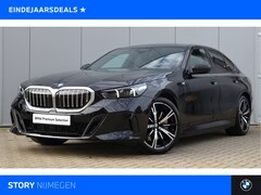 BMW 5-serie - 550e xDrive M Sport Automaat / Trekhaak / Bowers & Wilkins / Adaptief onderstel profession