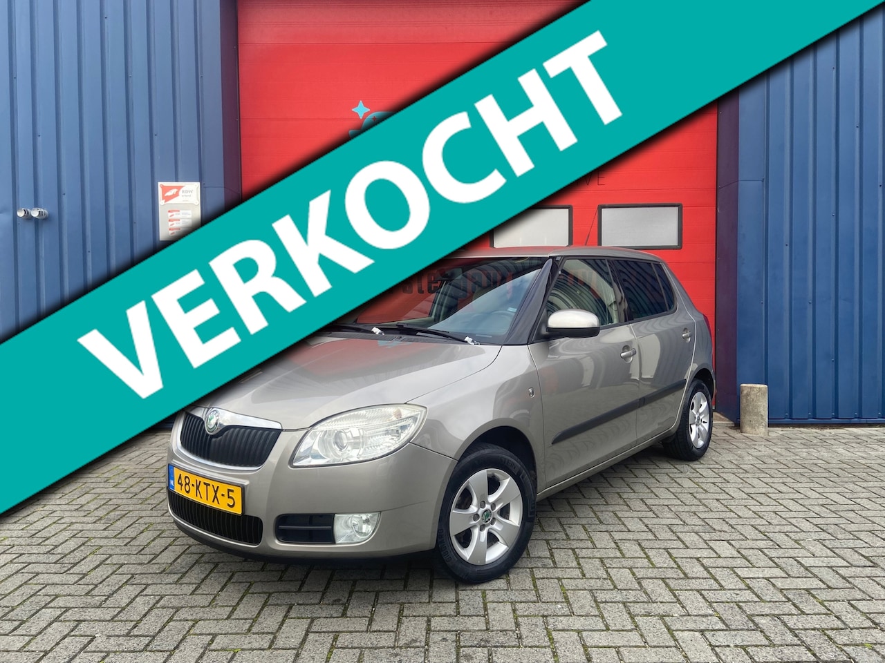 Skoda Fabia - 1.6-16V Elegance | Cruise | Trekhaak | Clima - AutoWereld.nl