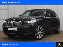 BMW X5 - xDrive50e M Sport Automaat / Sportstoelen / Adaptief onderstel / Comfort Access / Parking