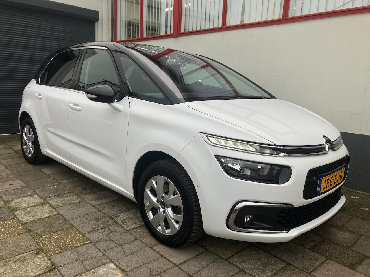 Citroën C4 Picasso - Automaat 1.2 PureTech Feel - AutoWereld.nl