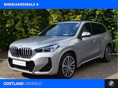 BMW X1 - xDrive25e High Executive M Sport Automaat / Panoramadak / Sportstoelen / M Adaptief onders