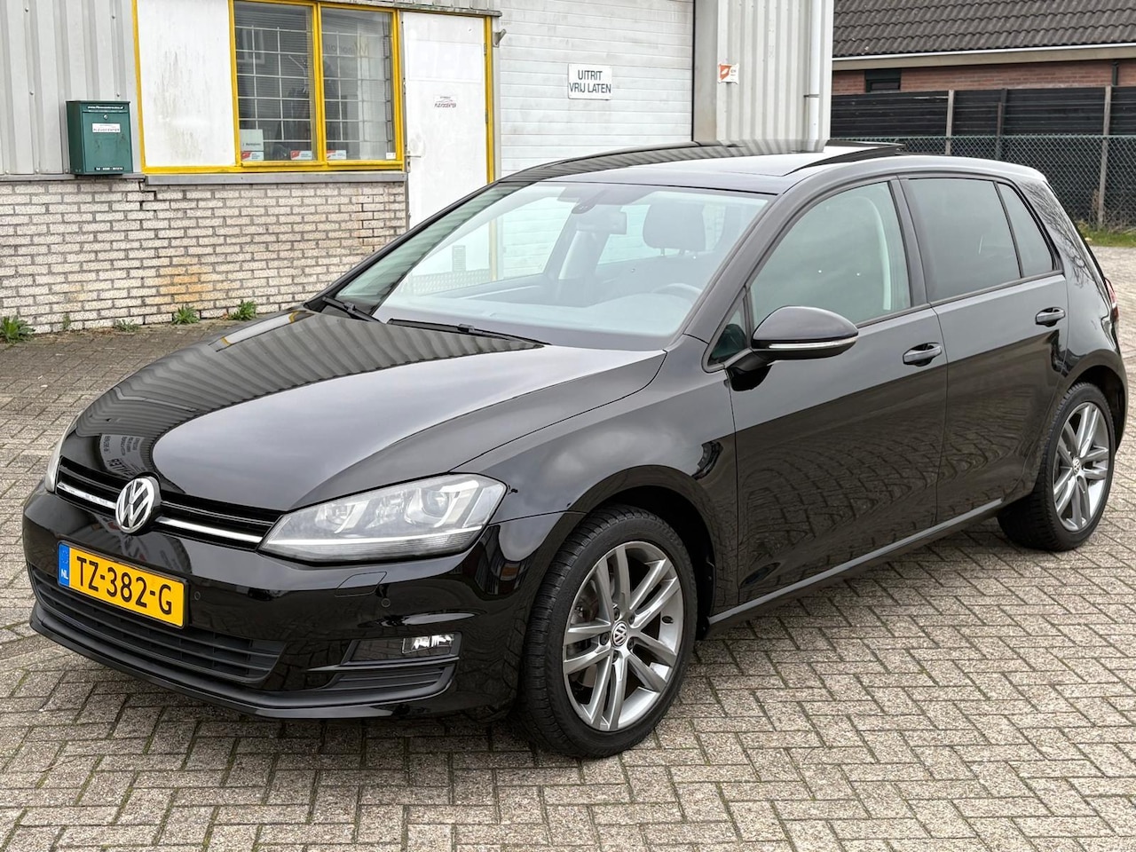 Volkswagen Golf - 1.4 TSI 140 PK 6 BAK Bj 2014 Highline Sport Airco Panoramadak Navi Elec.Pakket Leder Massa - AutoWereld.nl