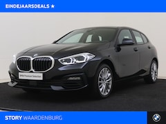 BMW 1-serie - 120i Automaat / Adaptieve LED / PDC voor + achter / Live Cockpit Professional / Airconditi