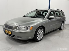 Volvo V70 - 2.4 Edition CLASSIC AUTOMAAT / LPG G3 / SCHUIFDAK