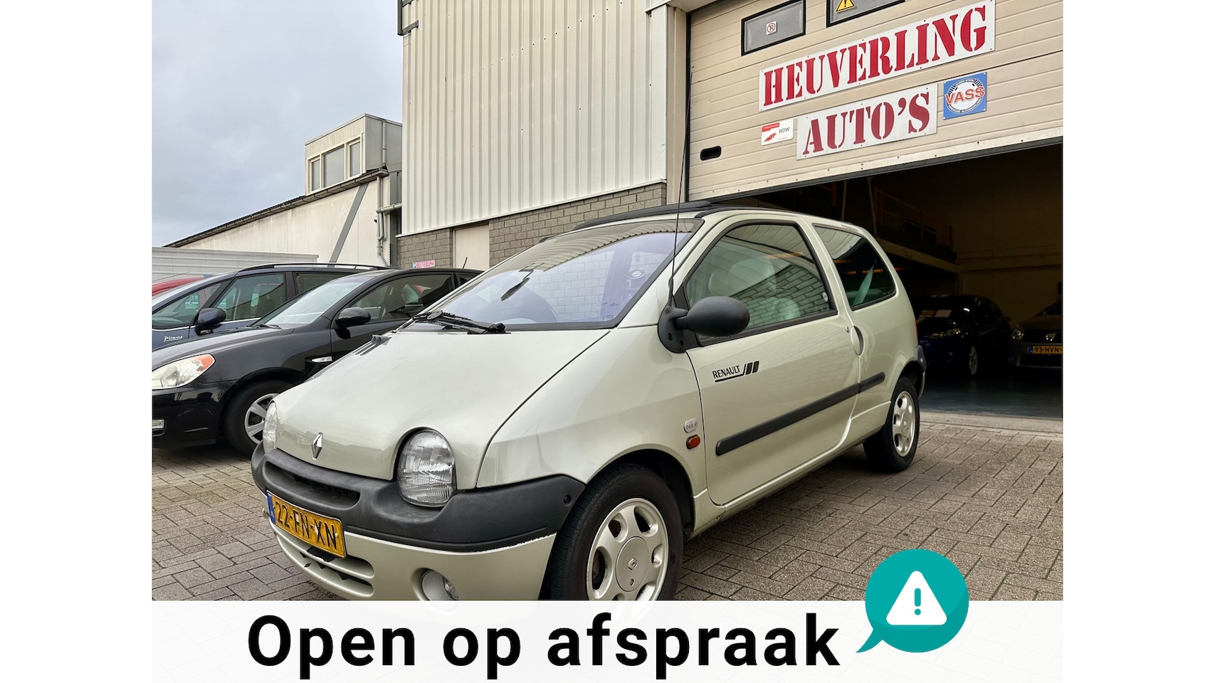 Renault Twingo - 1.2 Initiale 'Matic | VOL AUTOMAAT | ELEKTRISCHE PAKKET | STUURBEKRACHTIGING - AutoWereld.nl