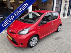 Toyota Aygo - 1.0 VVT-i Now AIRCO/NL AUTO/5 DRS
