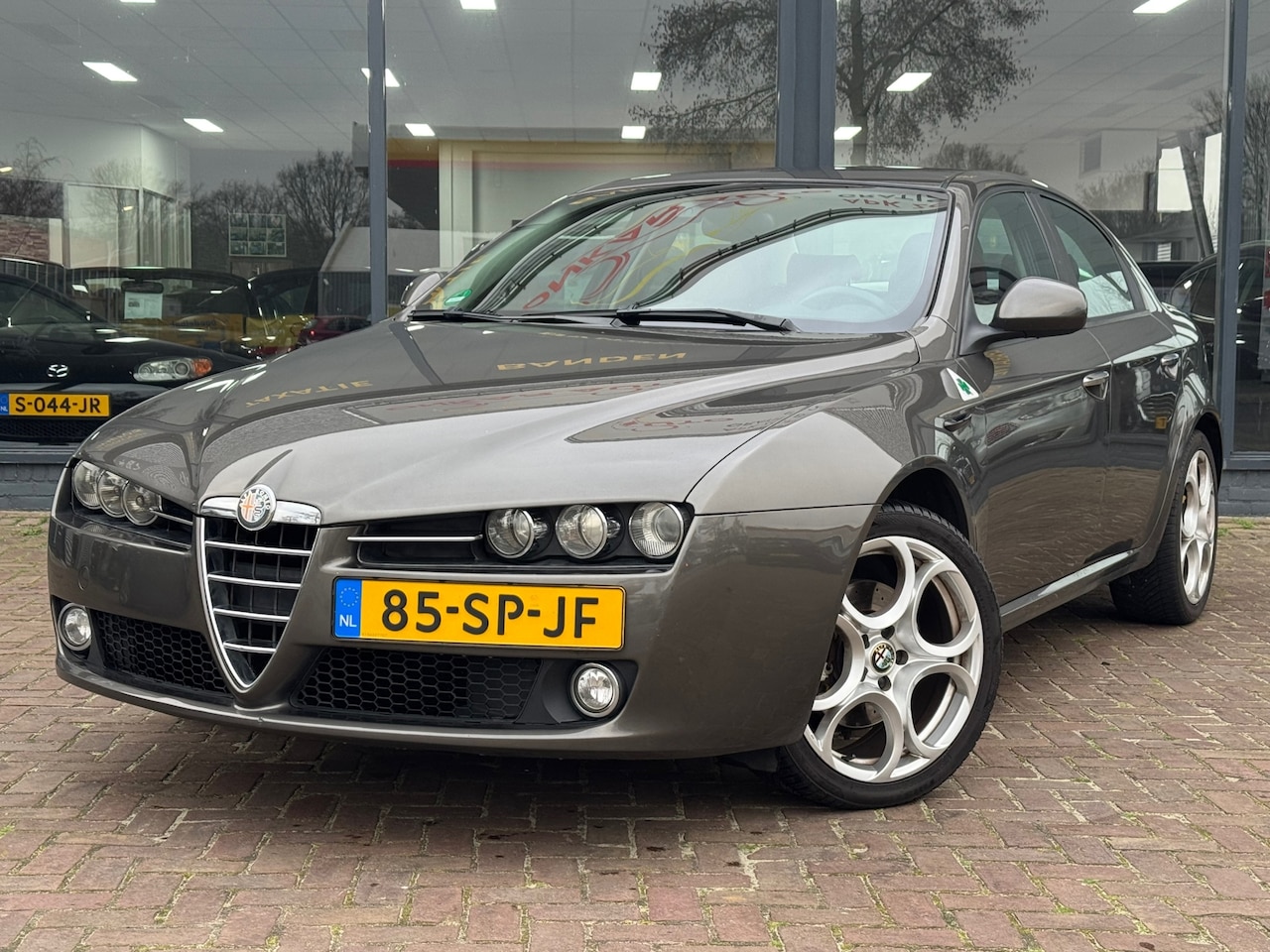 Alfa Romeo 159 - 1.9 JTS Distinctive | Carplay | Leder | Stoelverwarming | Elek Stoelen - AutoWereld.nl