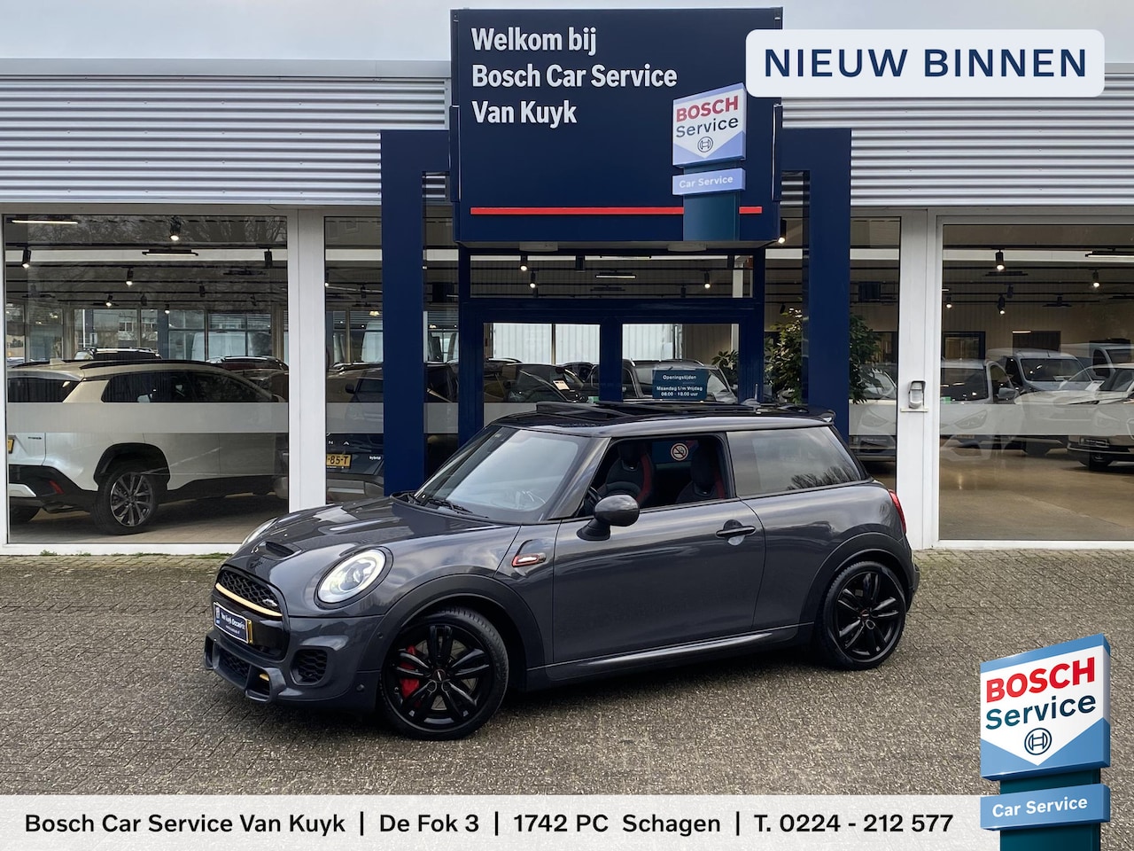 MINI John Cooper Works - Mini 2.0 Chili / NL Auto / 231 PK / JCW sportuitlaat / Panorama dak / Full LED verlichting - AutoWereld.nl