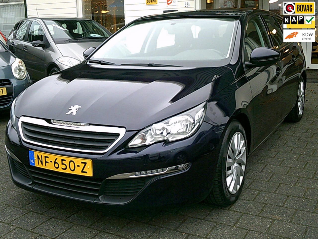 Peugeot 308 SW - 1.2 PureTech Blue Lease 1.2 PureTech Blue Lease - AutoWereld.nl