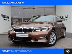 BMW 3-serie - 320i High Executive Luxury Line Automaat / Sportstoelen / Stuurverwarming / Trekhaak / Par