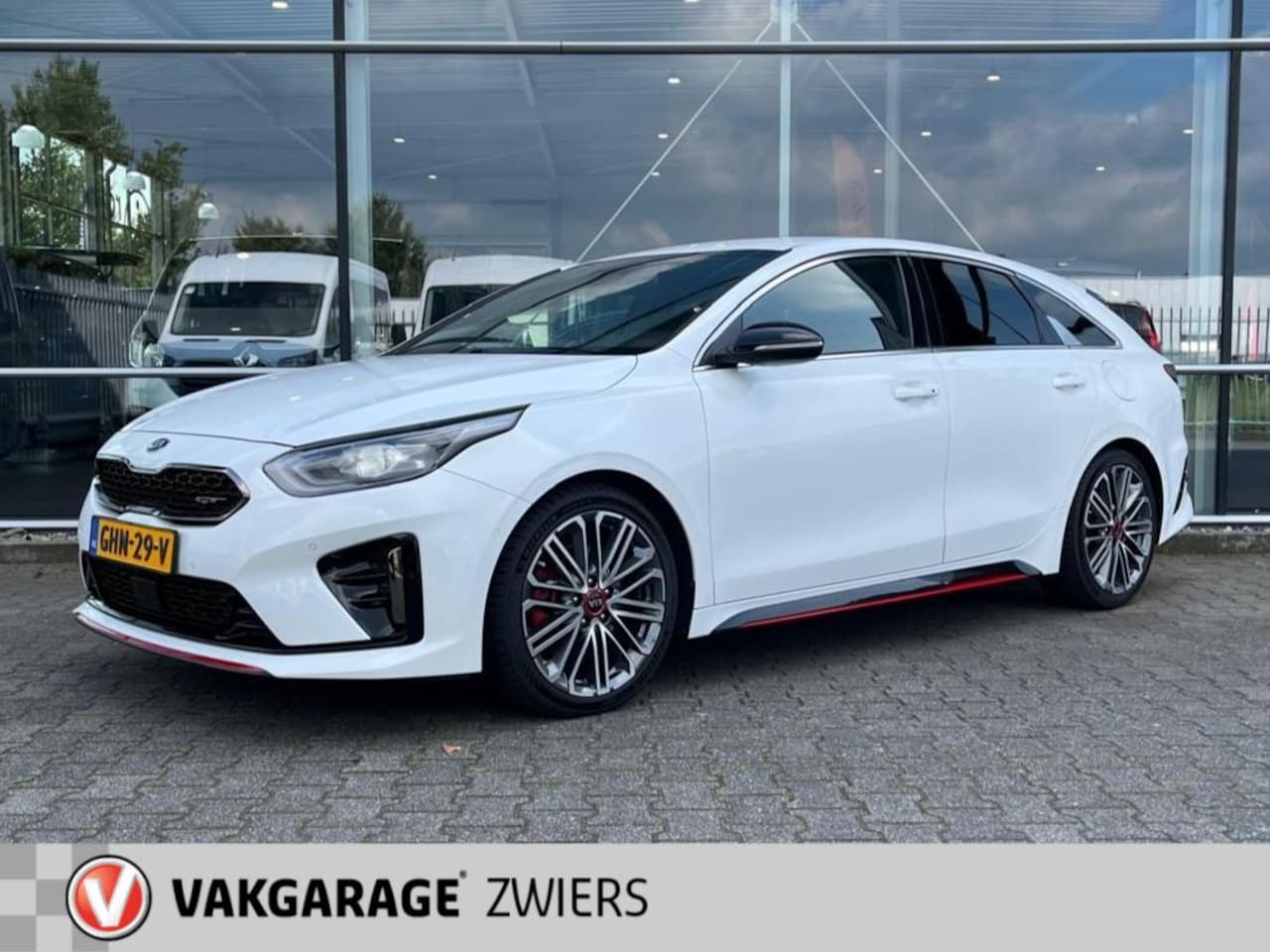 Kia Pro cee'd - 1.6 T-GDI GT Apple Carplay PDC - AutoWereld.nl