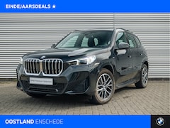 BMW X1 - sDrive18i M Sport Automaat / Sportstoelen / Achteruitrijcamera / M Adaptief onderstel / Co