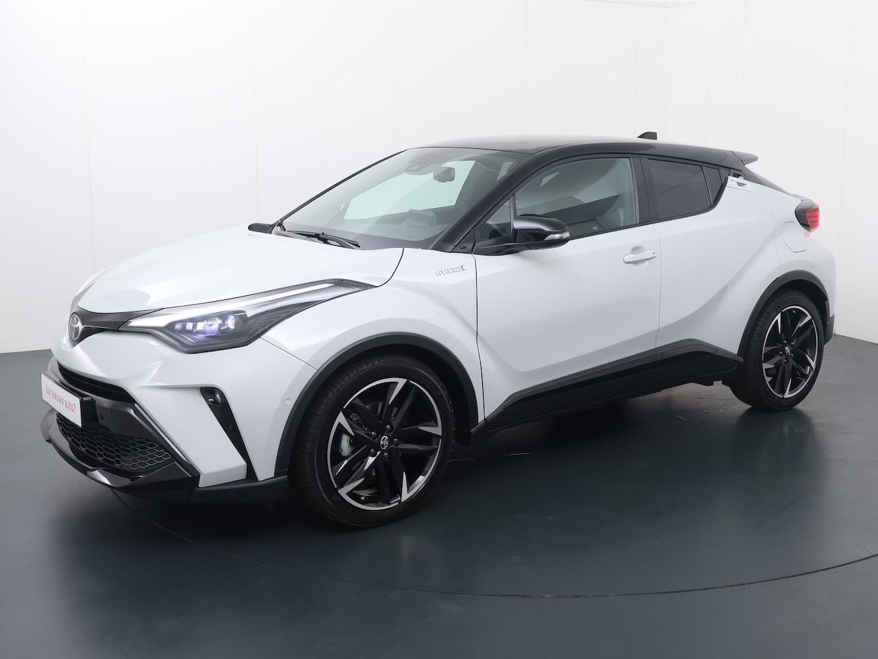 Toyota C-HR - 2.0 Hybrid GR-Sport | 152 PK | Automaat | 19" LM velgen | GR Sport | LED verlichting | JBL - AutoWereld.nl