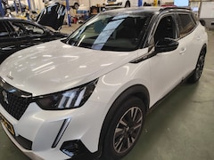 Peugeot 2008 - 1.2 PureTech GT Pack | Achterbank in delen neerklapbaar | Achteruitrijcamera | Airco (auto