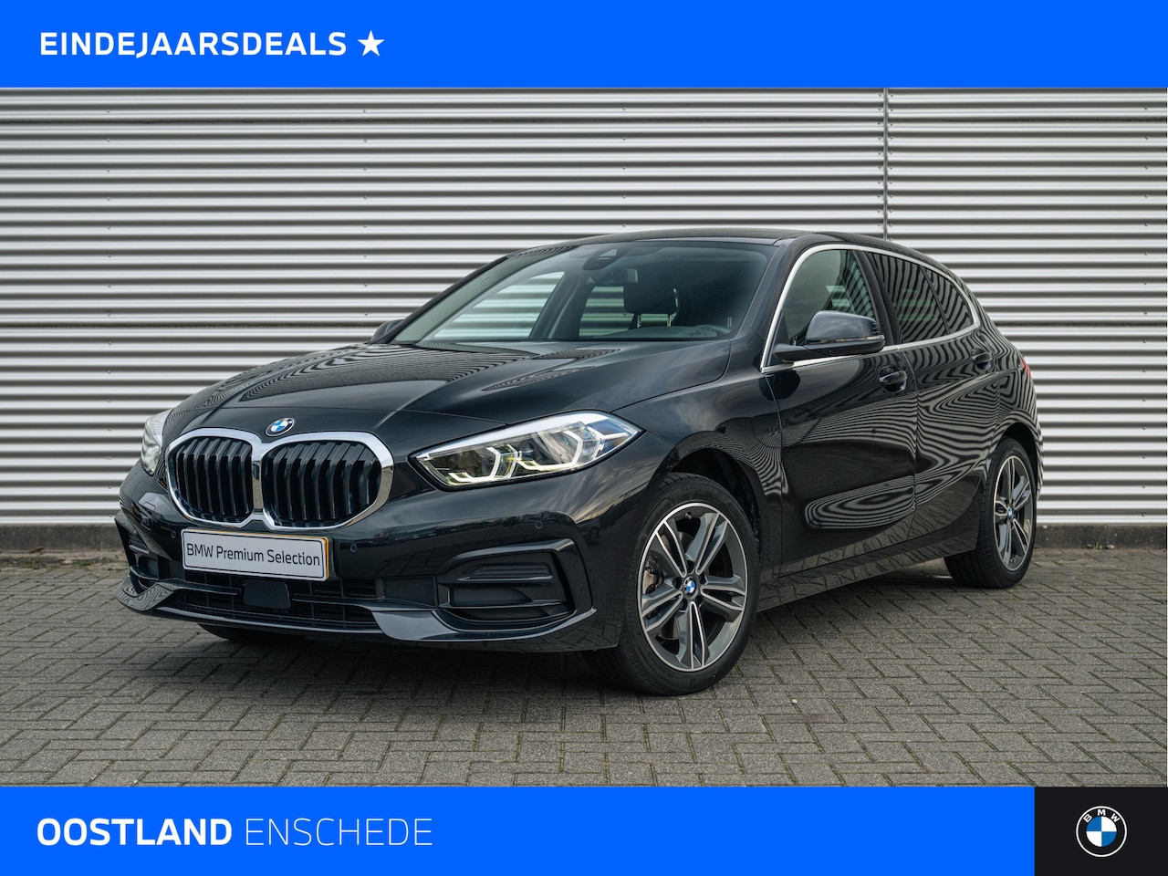 BMW 1-serie - 118i Sport Line Automaat / Sportstoelen / LED / Airconditioning / Cruise Control / PDC / L - AutoWereld.nl