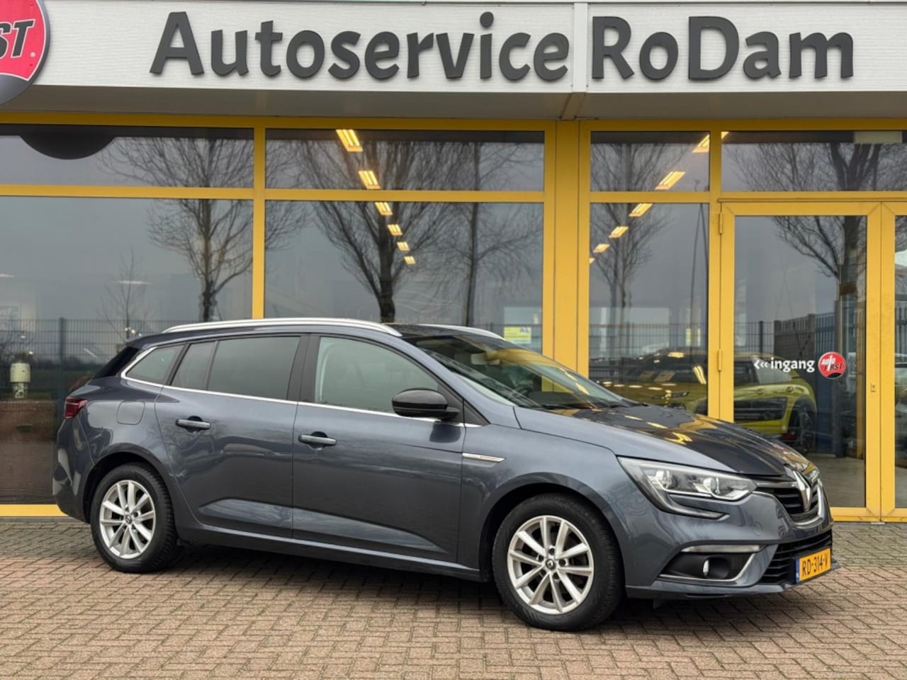 Renault Mégane Estate - 1.2 TCe Limited | BOVAG GARANTIE - AutoWereld.nl