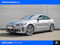BMW i4 - eDrive40 / Trekhaak / Achteruitrijcamera / Comfort Access / PDC / Cruise Control / Widescr