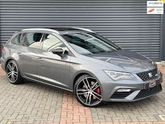 SEAT Leon ST - 2.0 TSI CUPRA 4DRIVE Pano | Camera | 370 PK | Lane | Acc