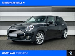 MINI Clubman - Cooper Automaat / Achteruitrijcamera / Comfort Access / LED / Comfortstoelen / Stoelverwar
