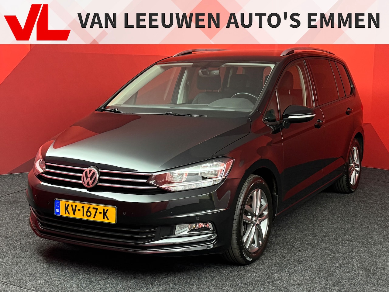 Volkswagen Touran - 1.6 TDI SCR Highline 7p | Navigatie | Climate Control | Trekhaak | PDC | - AutoWereld.nl