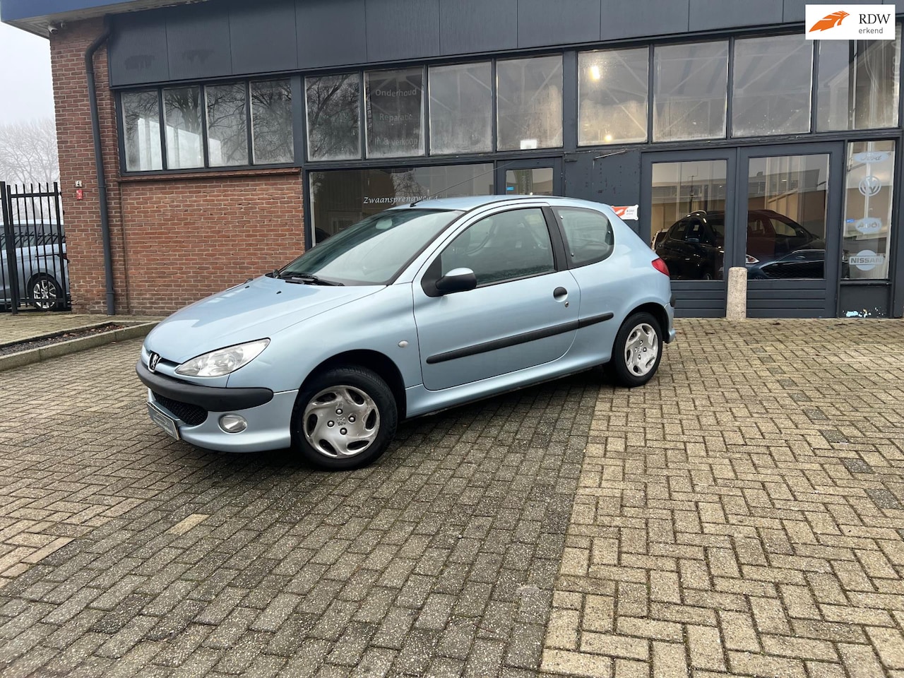 Peugeot 206 - 1.1 XR Challenge 1.1 XR Challenge, Nieuwe apk - AutoWereld.nl