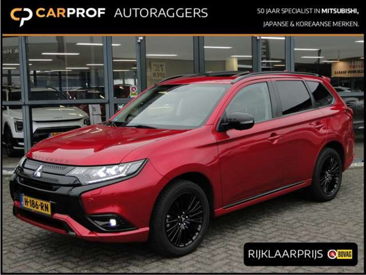 Mitsubishi Outlander - PHEV 2.4 Intense Plus Black Edition | Schuifdak | Trekhaak - AutoWereld.nl