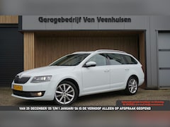 Skoda Octavia Combi - 1.4 TSI 150pk DSG Style Businessline Canton Keyless Xenon 17inch LM Trekhaak Stoelverwarmi
