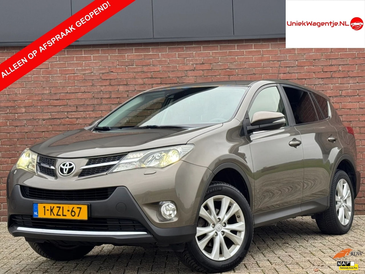 Toyota RAV4 - 2.0 EXECUTIVE BUSINESS 4WD | NL-AUTO! - AutoWereld.nl