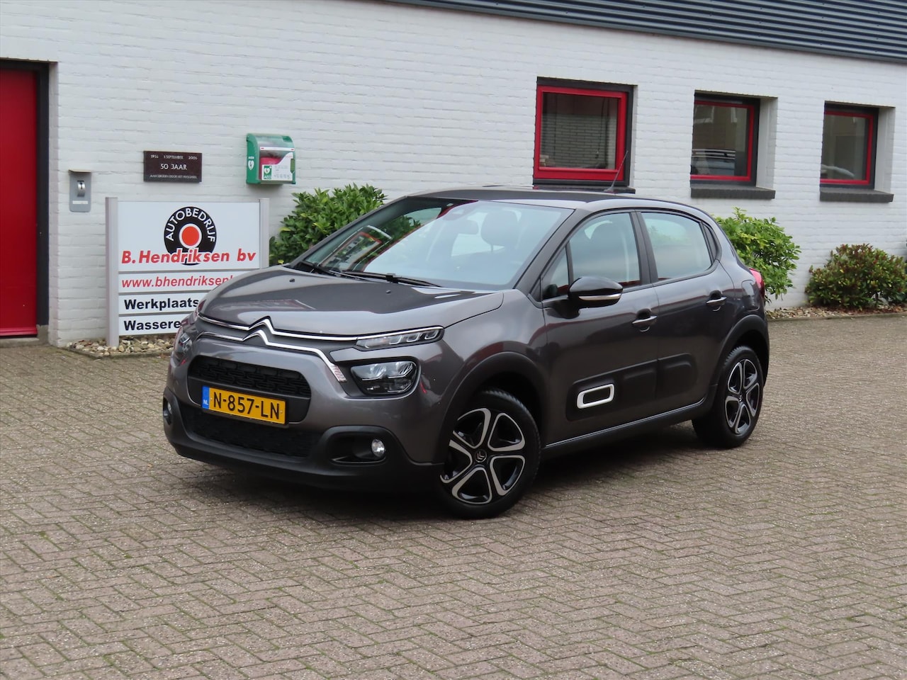 Citroën C3 Origin - 1.2 PureTech 82pk Feel/ Apple Carplay/ DAB/ Parkeersensoren/ 1 Eigenaar/ Origineel NL/ NAP - AutoWereld.nl