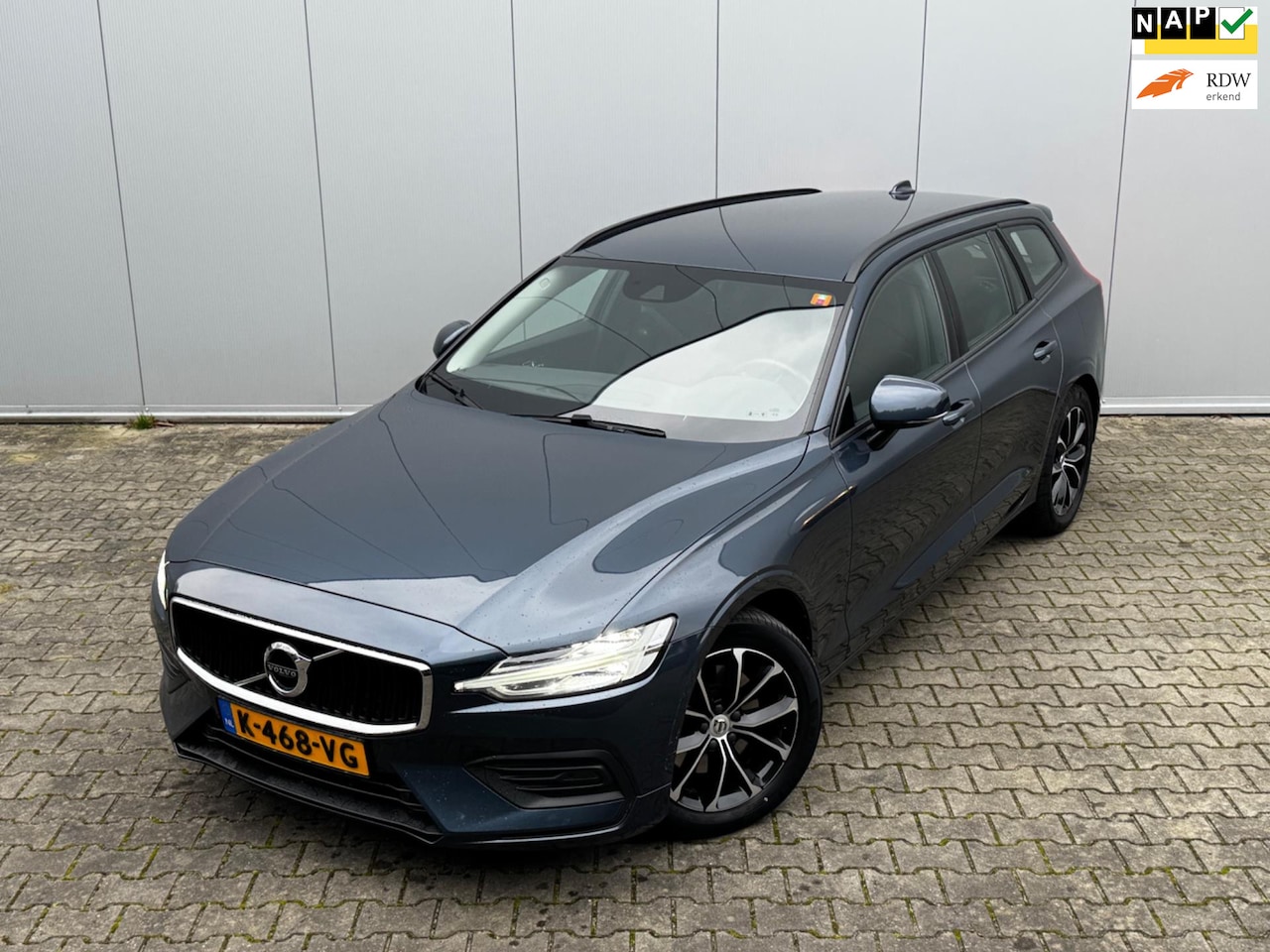 Volvo V60 - 2.0 B3 MOMENTUM ADVANTAGE CAMERA NAP CARPLAY CRUISE NAVIGATIE - AutoWereld.nl