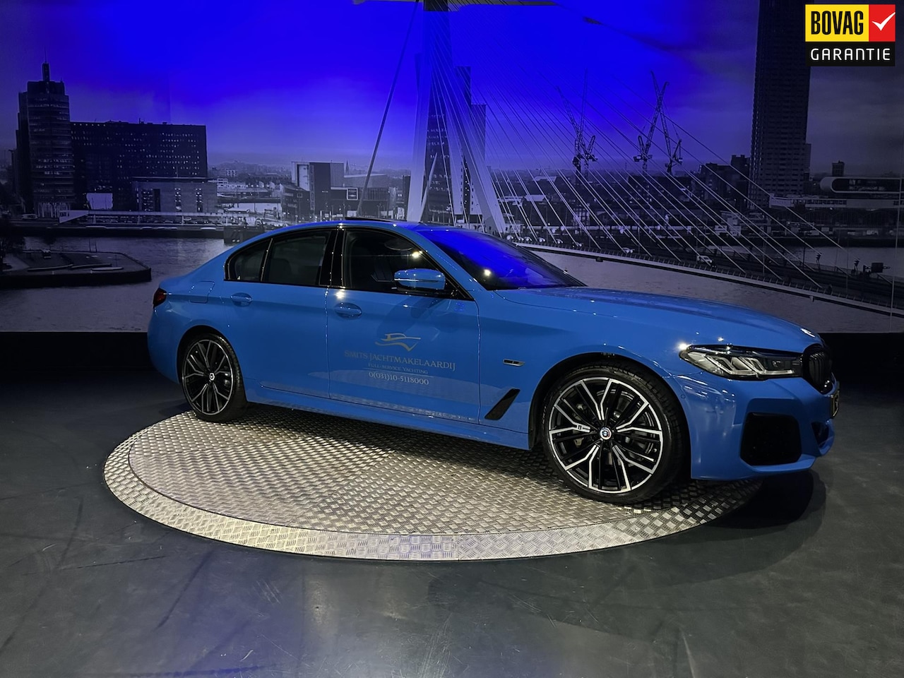 BMW 5-serie - 530e Business Edition Plus *Schuifdak*Laser*HUD*ACC* - AutoWereld.nl