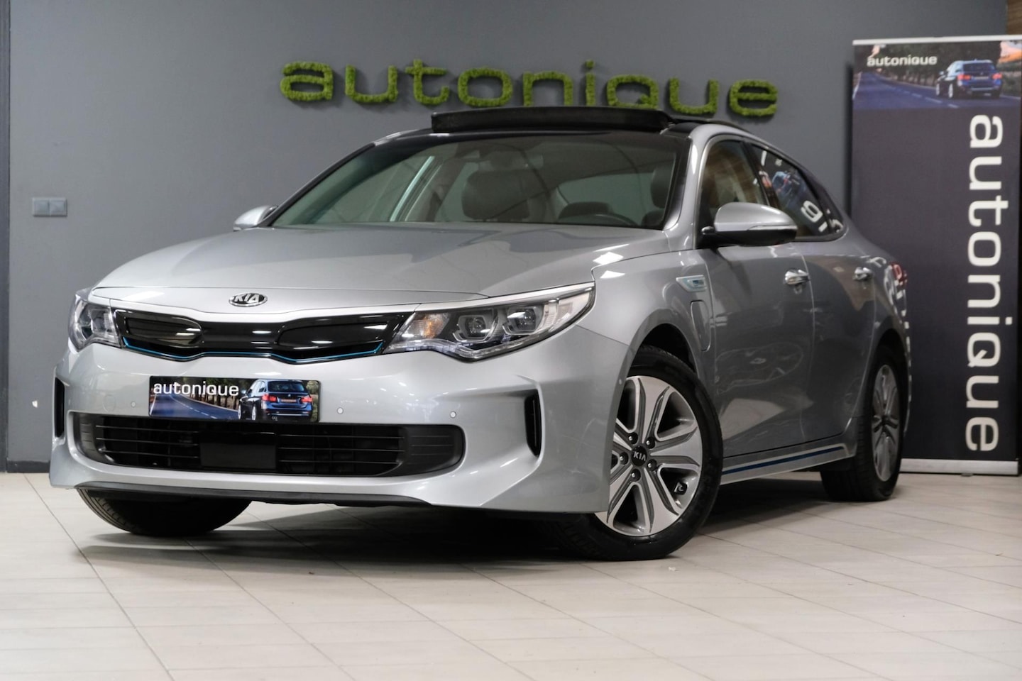 Kia Optima - 2.0 GDI PHEV *52.151km UNIEK* Leder/PANORAMADAK/Navi/Camera - AutoWereld.nl