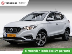 MG ZS - EV Luxury 45 kWh Panoramadak/ Leer/ Stoelverwarming/ Adapt. cruise/ Camera/ Carplay