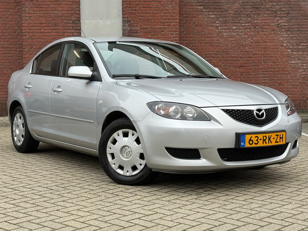 Mazda 3 - 1.6 Touring|SEDAN|AIRCO|DEALER-ONDERHOUDEN|NAP - AutoWereld.nl
