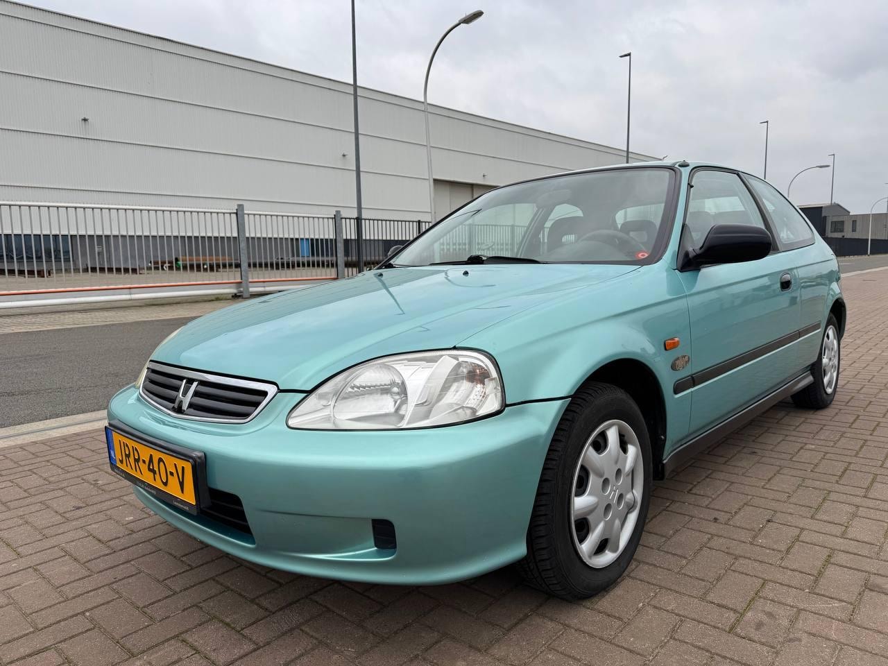 Honda Civic - 1.4i /Facelift/St.bkr/Unieke kleur/Nieuwe APK - AutoWereld.nl