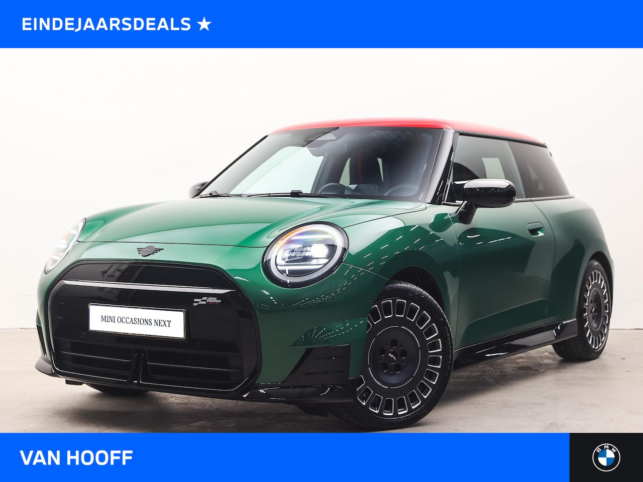 MINI Mini-Electric - Hatchback Cooper SE / John Cooper Works / Pakket M / 18" JCW Lap Spoke 2-tone - AutoWereld.nl