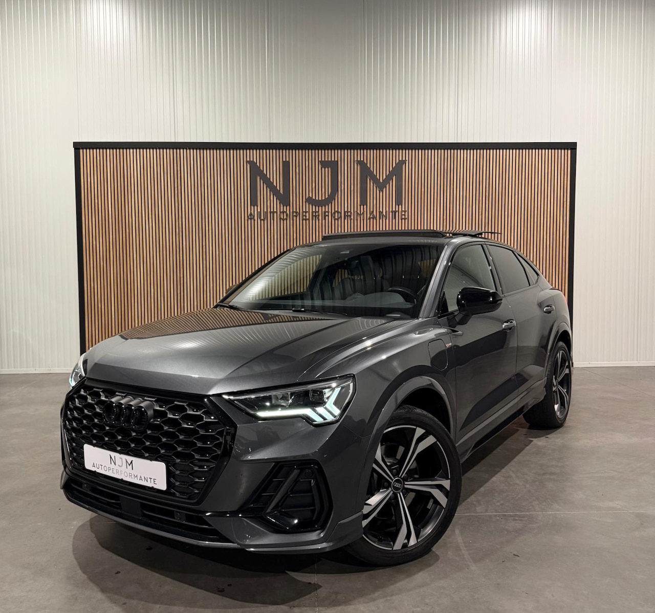 Audi Q3 Sportback - 45 TFSIe S-Line|Pano|Keyless|Trekhaak - AutoWereld.nl