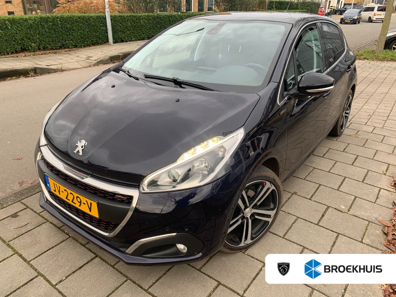 Peugeot 208 - 1.2 PureTech GT-line Airco | Camera | Cruise Control | LED | LMV 17" | Navi | PDC Achter | - AutoWereld.nl
