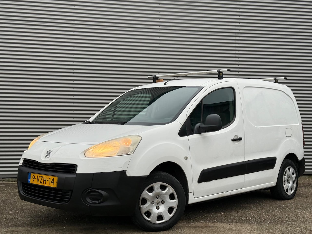 Peugeot Partner - 120 1.6 HDI L1 XT 120 1.6 HDI L1 XT - AutoWereld.nl