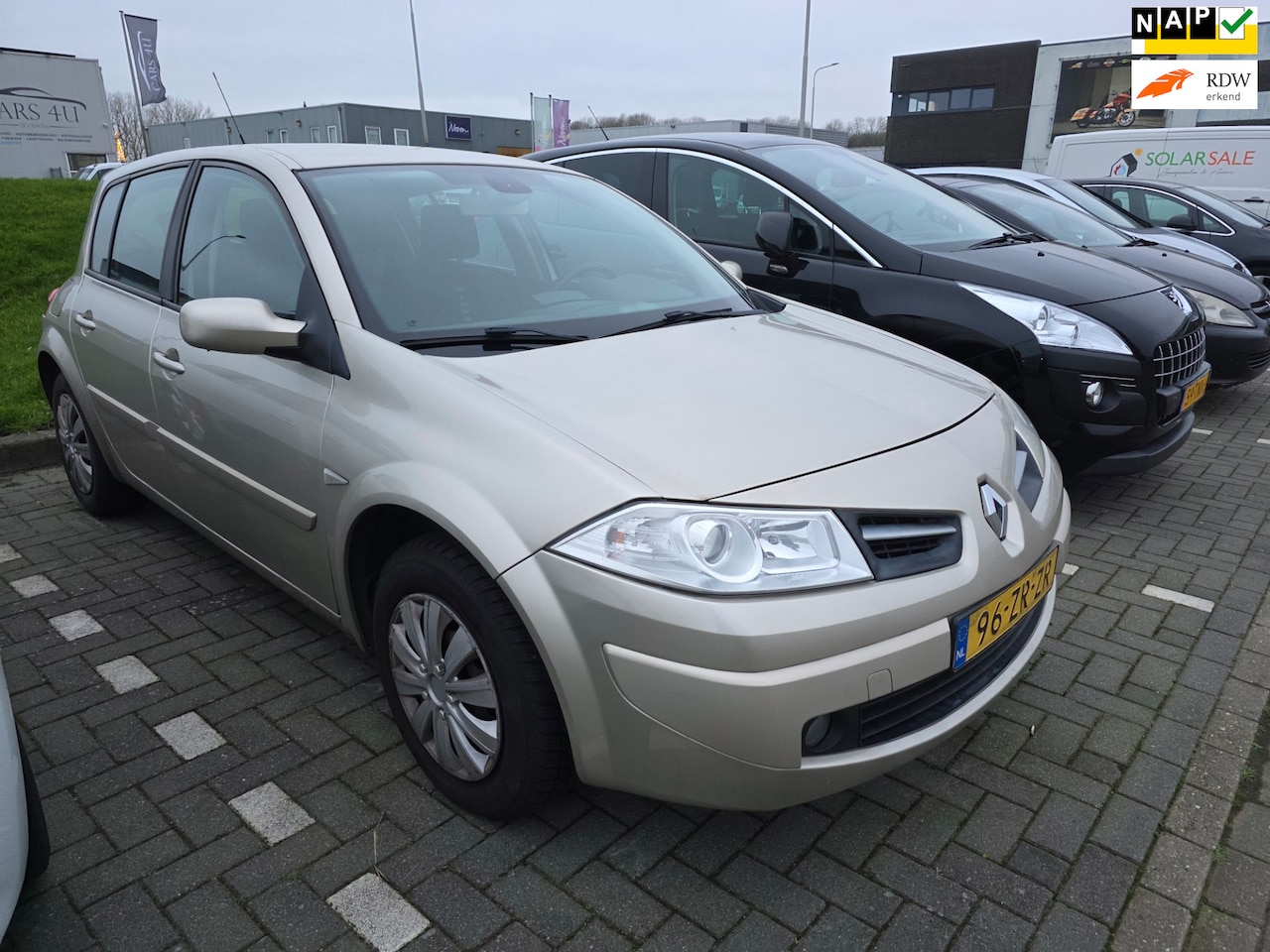 Renault Mégane - 1.6-16V Business Line automaat - AutoWereld.nl