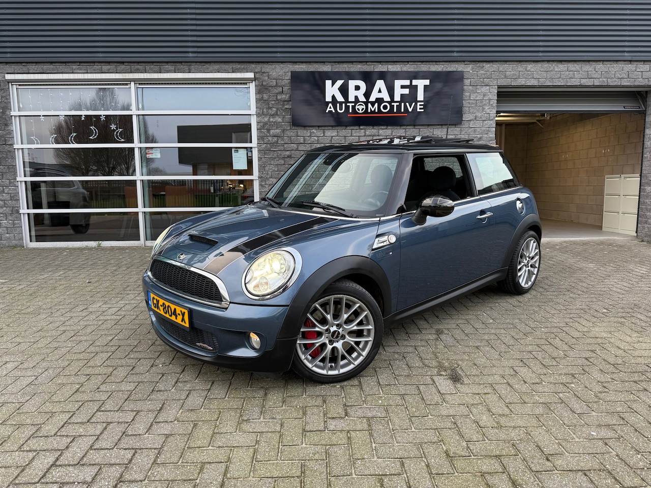 MINI John Cooper Works - Mini 1.6 | Full option | Pano | H&K sound | PDC | Winterpakket | Navi | Cruise control | A - AutoWereld.nl